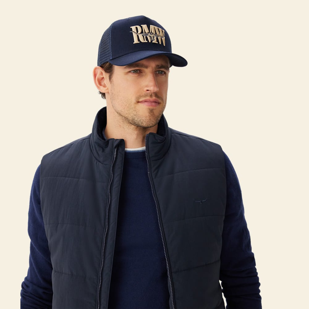 R.M.Williams Steers Head Trucker Cap: Breathable Organic Cotton, Navy Twill