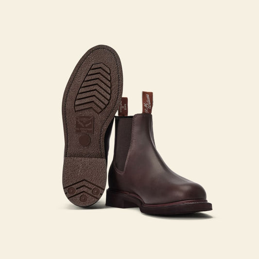 R.M.Williams Gardener Loam Oiled Leather Chelsea Boots: Rugged, Water-Resistant, Durable Craftsmanship