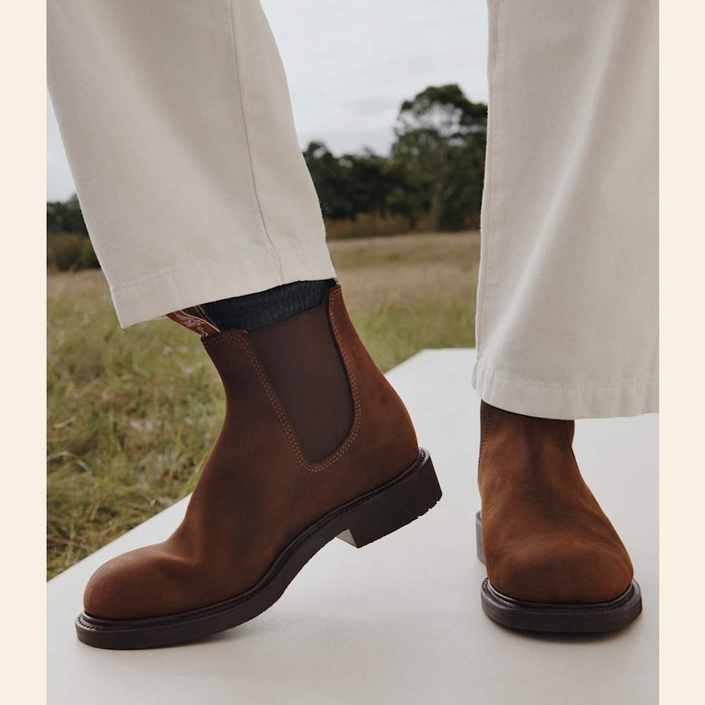 R.M.Williams Rugged Bark Oiled Nubuck Leather Gardener Boots for All-Day Comfort