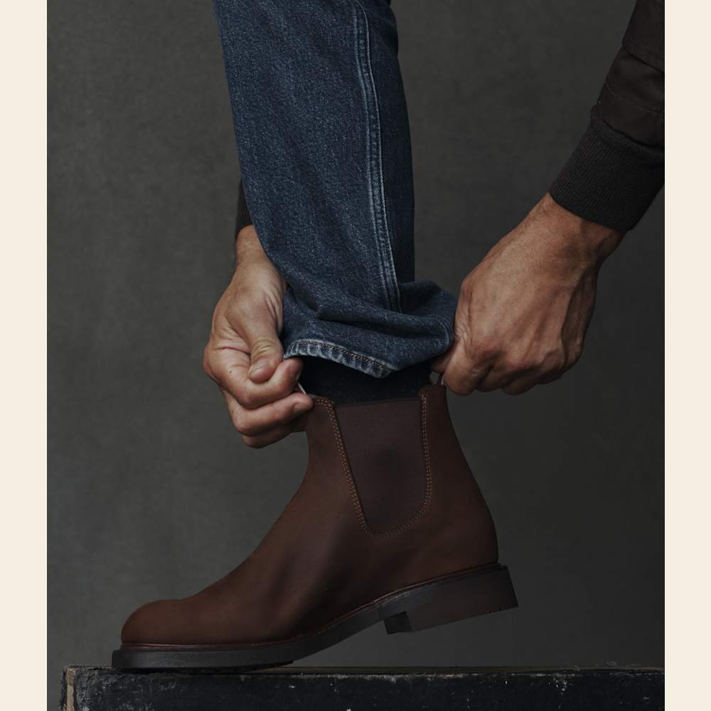 R.M.Williams Rugged Bark Oiled Nubuck Leather Gardener Boots for All-Day Comfort