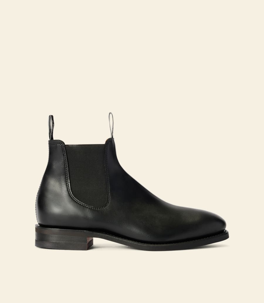 R.M.Williams Comfort Craftsman Ebony Pull-Up Leather Men's Chelsea Boots