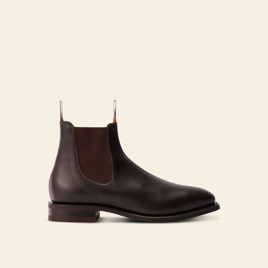R.M.Williams Chestnut Comfort Craftsman Yearling Leather Chelsea Boots: Durable, Handcrafted Men's Footwear