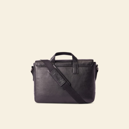 R.M.Williams Black Pebble Grain Farrier Messenger Leather Bag