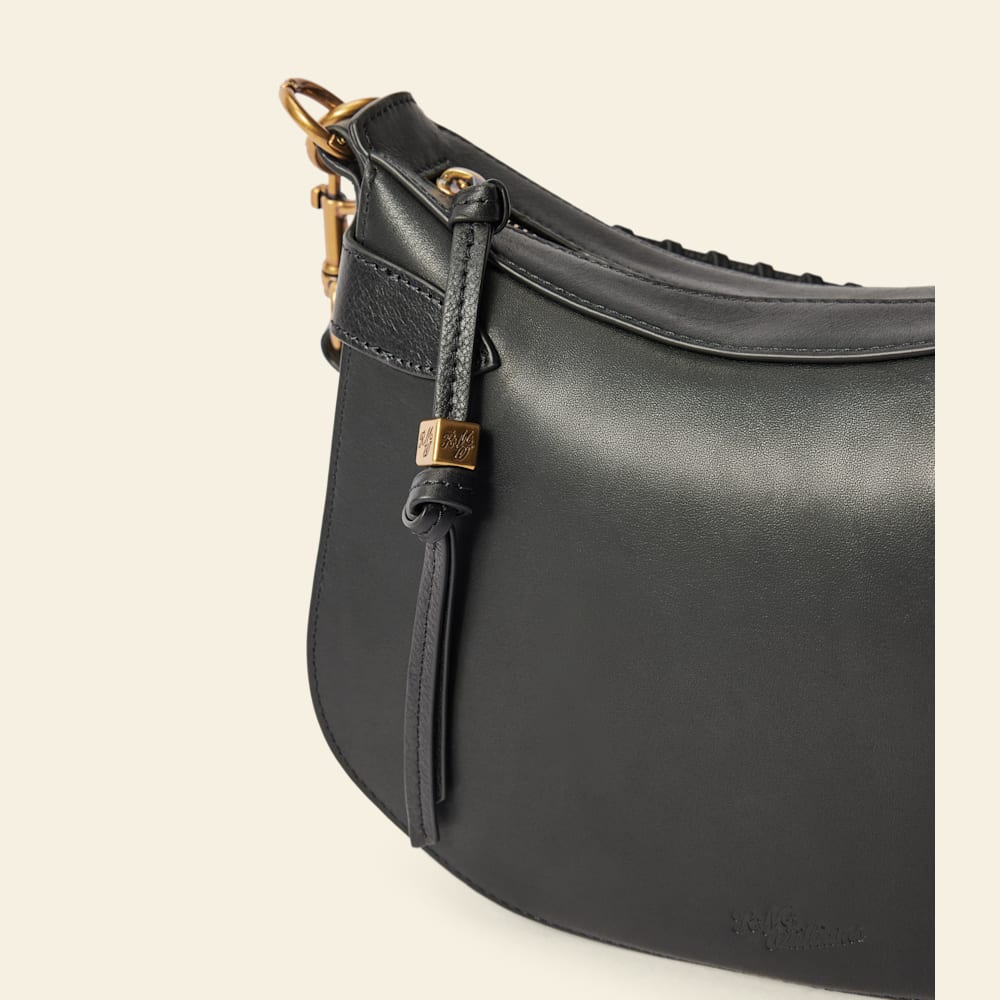 Leanorah Full-Grain Leather Shoulder Bag – Classic Saddle Style