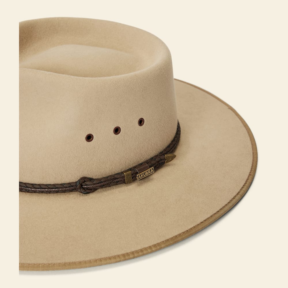 Durable Sand Akubra Cattleman Hat: Iconic Aussie Style, Premium Rabbit Fur Felt