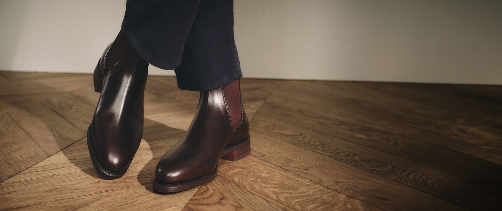 Macquarie Boot – Mid Brown Pull‑Up Leather Men’s Boot