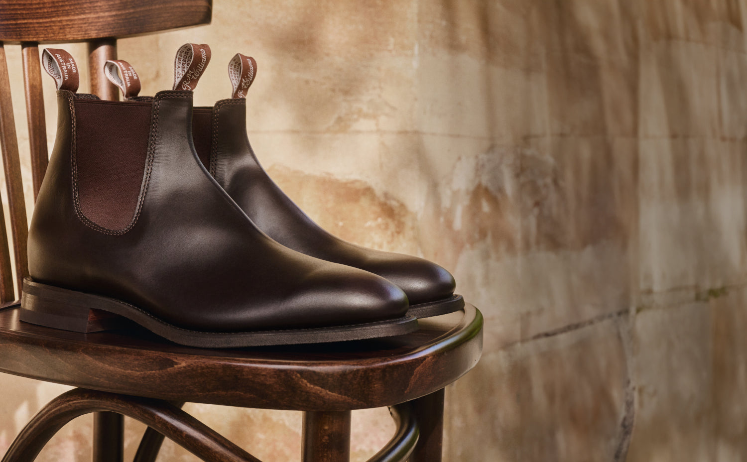 R.M.Williams Chestnut Comfort Tambo Boots Premium Yearling Leather Wide Fit