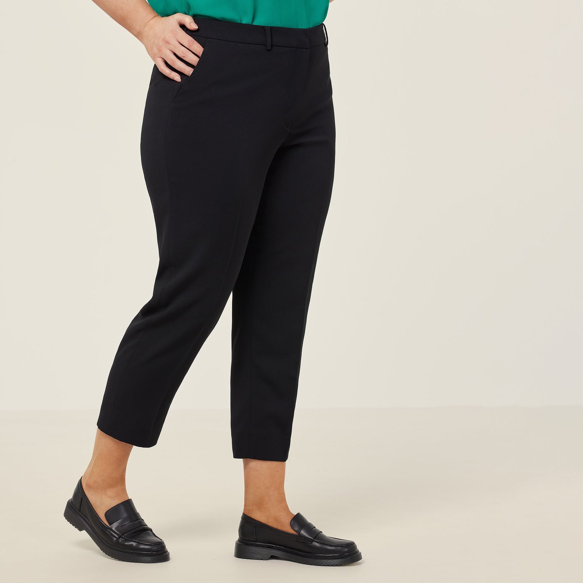 NNT Women's Black Crepe Stretch High-Waist Cropped 3/4 Pant