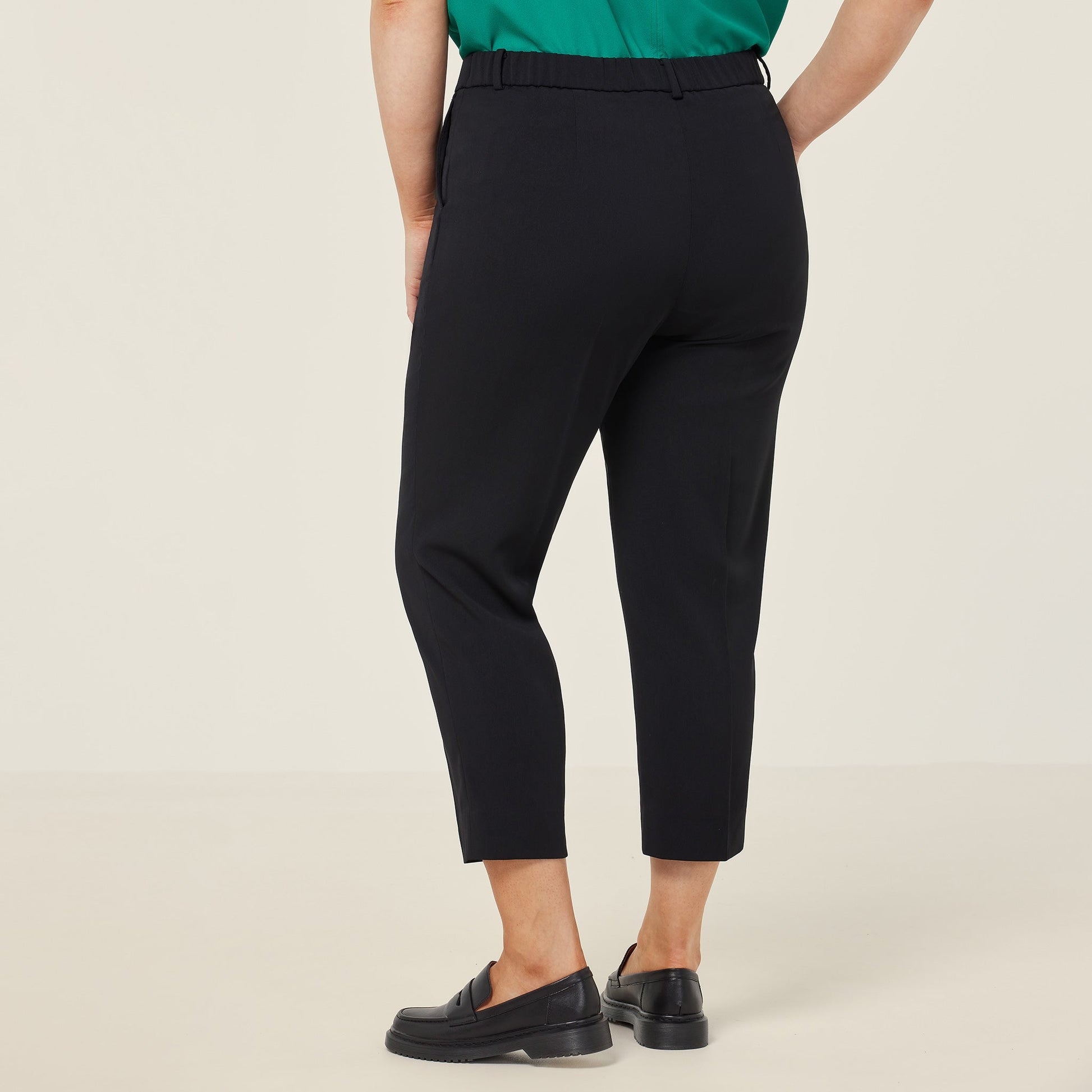 NNT Women's Black Crepe Stretch High-Waist Cropped 3/4 Pant